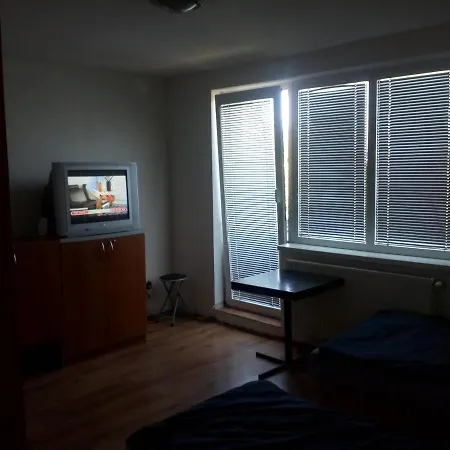 Prenajom Izieb V Rodinnom Dome Privat bolig Moravany nad Váhom